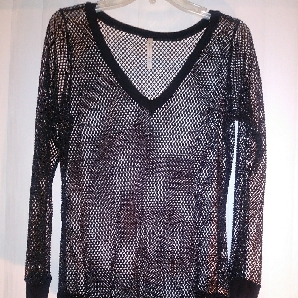 Black and glitter-speckled sheer lng sleeve blouse
